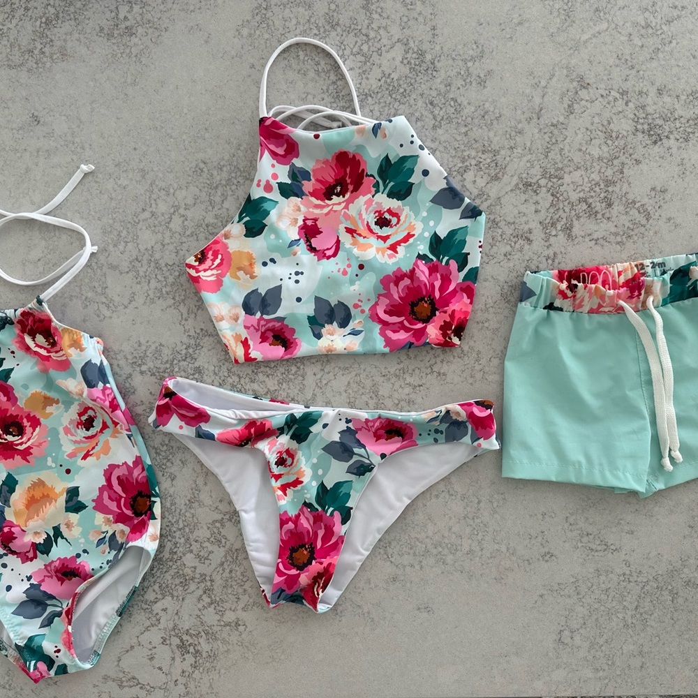 Girls Floral High-Neck Bikini Set in Mint and Pink